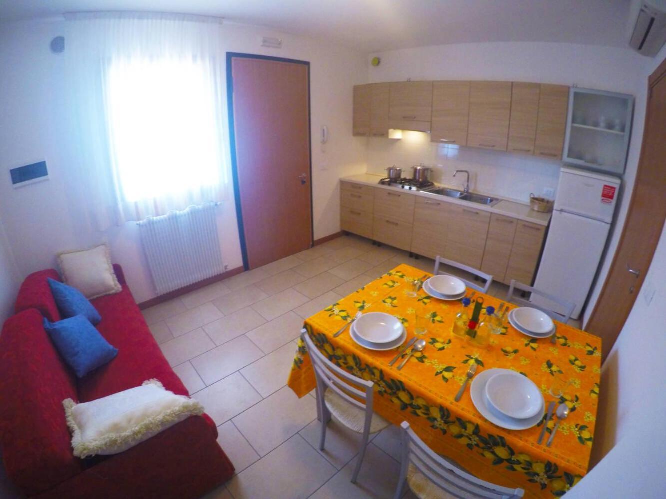 Residence Le Piramidi - Agenzia Cocal Caorle Eksteriør billede